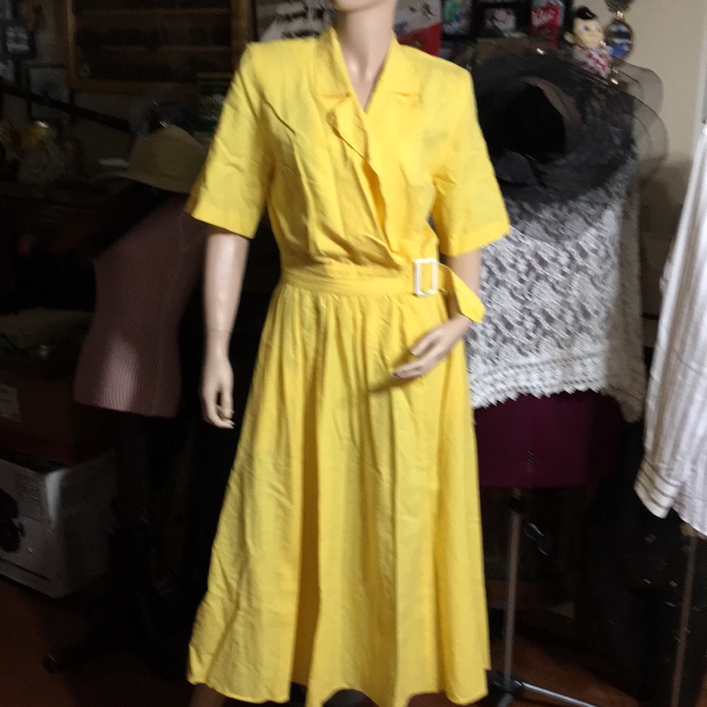 Vintage KATIE MFG Yellow Dress